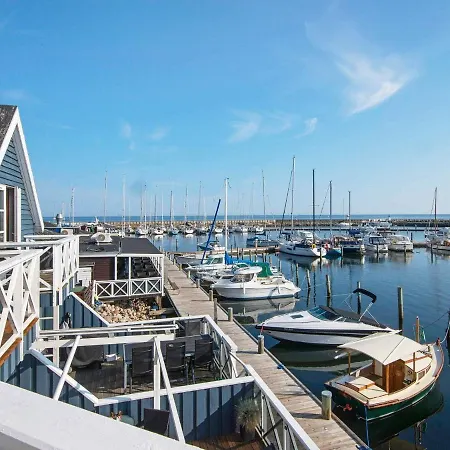 Seaside Serenity At Marina-by Traum *