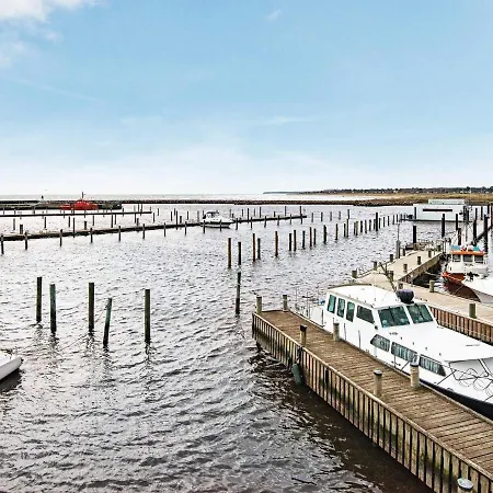 Seaside Serenity At Marina-by Traum *
